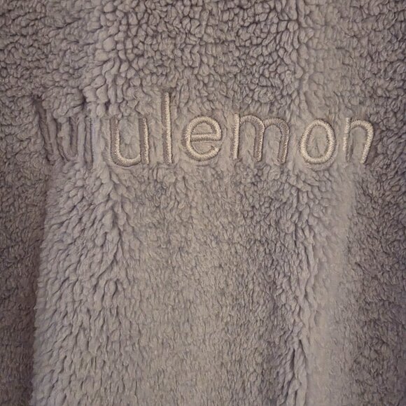 Top - Picture 3 of 4